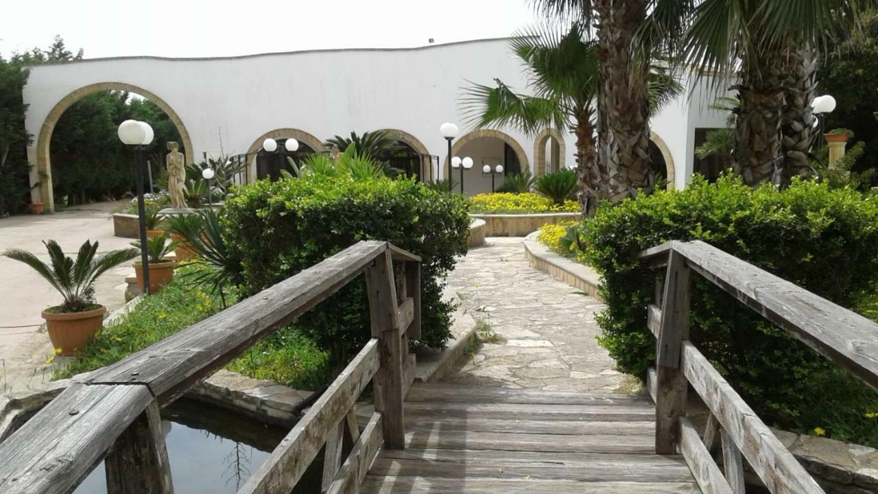 Hôtel Giardini Di Venere à Torre San Giovanni Extérieur photo